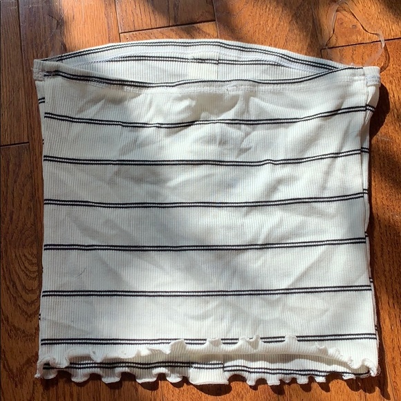 Crop top - Picture 2 of 2